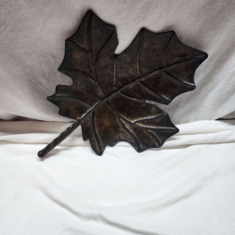 Gift Craft Bronze colored Metal maple leaf dish U